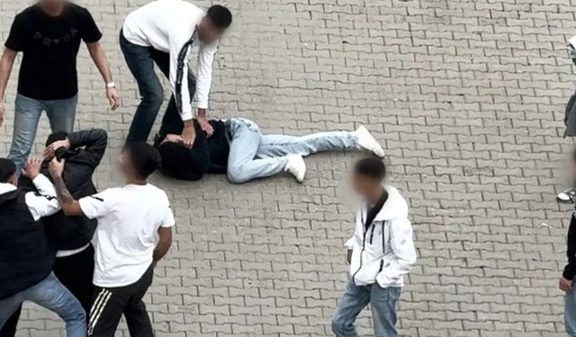 Gençler Arasında Sokak Kavgası: 3 Yaralı