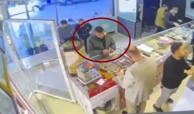 Öldürülen kadının altınlarını kuyumcuda bozdular