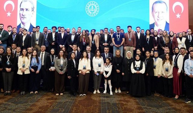 MEB’den yurt dışı bursu: 811 öğrenci 45 ülkede eğitim görecek