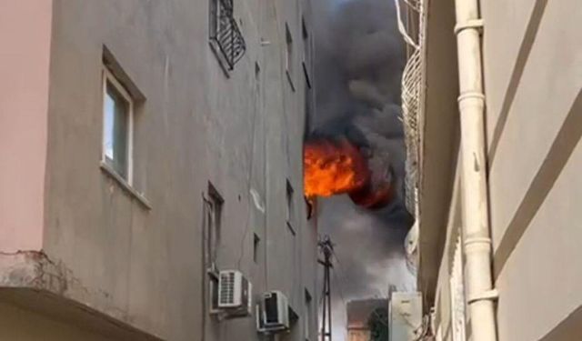 Cizre’de Bir Ev Çıkan Yangında Kullanılamaz Hale Geldi