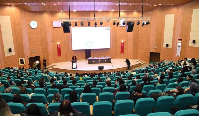Bitlis Eren Üniversitesi Öğrencileri Çevresel Sürdürülebilirlik Çalıştayı’nda Yer Aldı