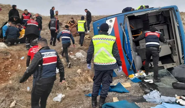 Cezaevi nakil aracı devrildi: 2’si ağır 9 yaralı