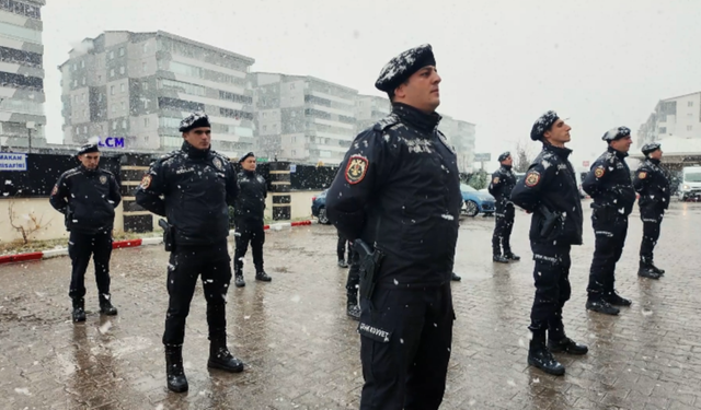 Bitlis’te 10 Aralık Beşiktaş Şehitleri Kar Yağışı Altında Anıldı