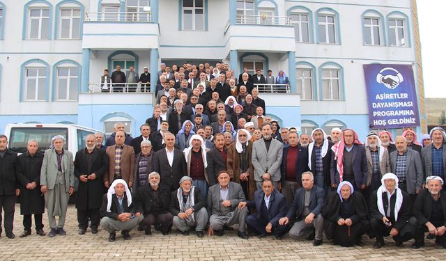 Diyarbakır’da aşiretlerden birlik mesajı: Sorunlarımızı el birliğiyle çözelim