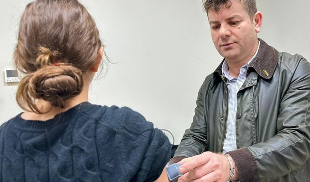 Siirt’te Bir İlk: İki Çocuğa İnsülin Pompası Takıldı