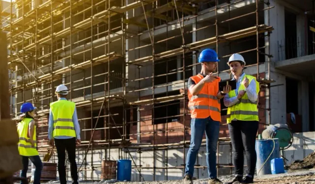 AHLAT'TA MEZBAHANE BİNASI YAPIM İŞİ