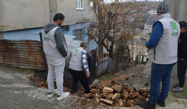 Siirt’te İhtiyaç Sahibi Ailelere 25 Bin Liralık Destek