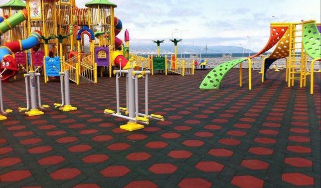 TATVAN'DA KENT MOBİLYASI VE KAUÇUK YER DÖŞEMESİ SATIN ALINACAKTIR