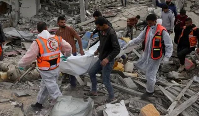 Gazze’de Şehit Sayısı 71 Bin 455’e Ulaştı