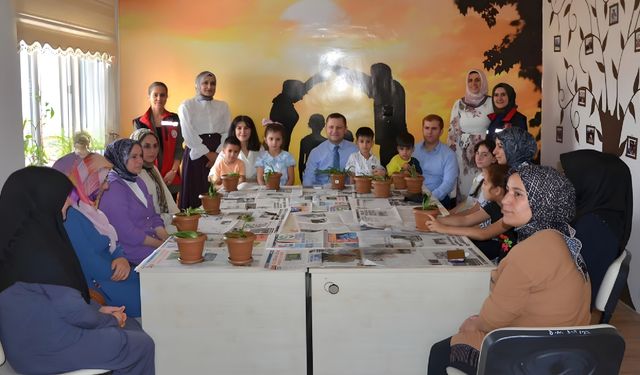 Tatvan Kaymakamı Demirer, Sosyal Hizmet Merkezi’nin 2025 yılı faaliyetlerini değerlendirdi