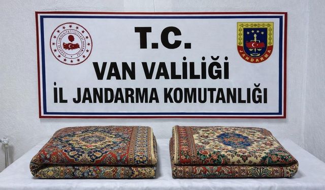 Van’da 1,2 Milyon TL’lik Kaçak Halı Yakalandı