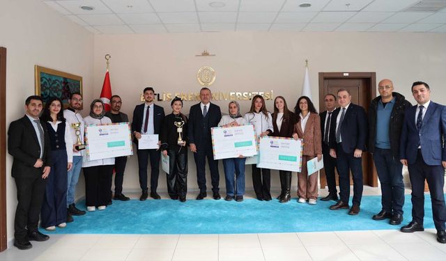 Bitlis Eren Üniversitesi'nde Genç Şeflerden Uluslararası Festivalde Büyük Başarı