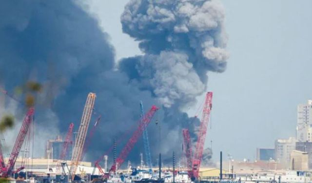 İran, Bahreyn'de ABD'ye ait üs ve hedefleri vurdu