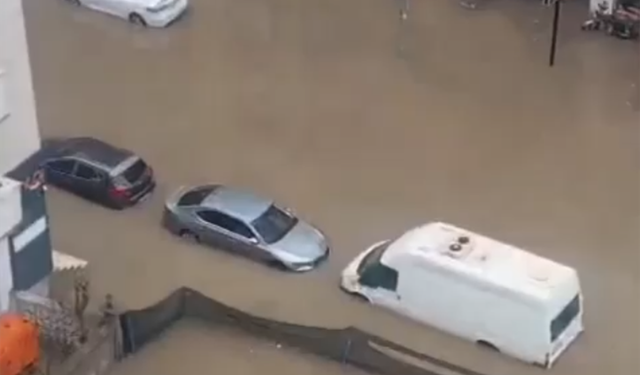 Batman’da sağanak hayatı felç etti: Mahalleler göle döndü