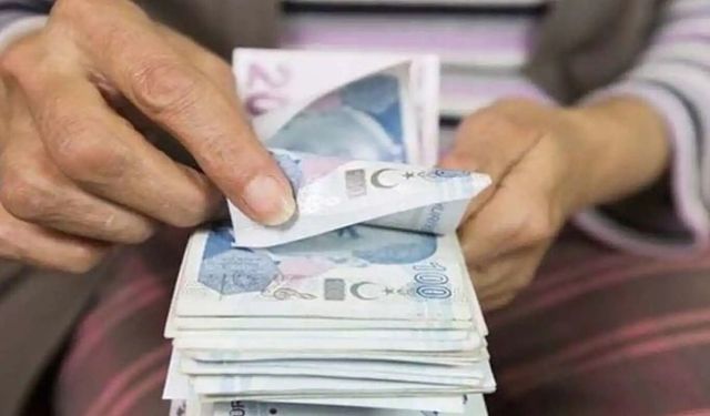 Emeklilerin Ramazan Bayramı ikramiye ve maaş ödemeleri yarın başlıyor