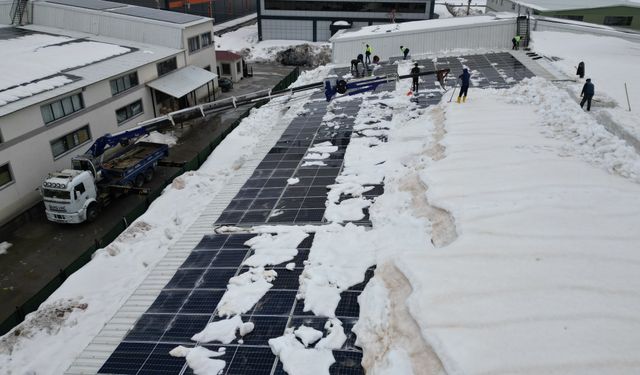 Bitlis OSB’de karla mücadelede vinçli çözüm