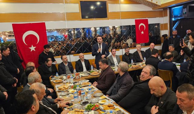 'Sevdamız Tatvan' Sahur Programı Yoğun Katılımla Gerçekleşti