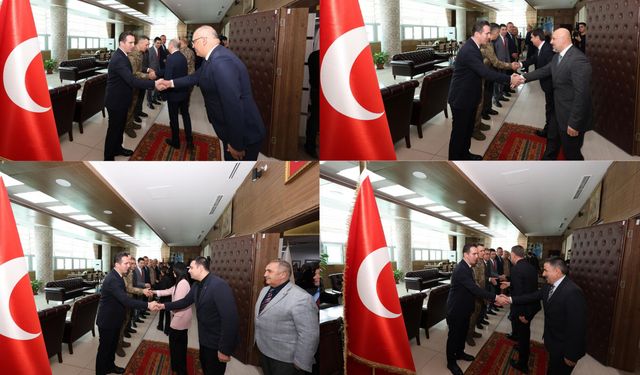 Bitlis'te Protokol Bayramlaştı