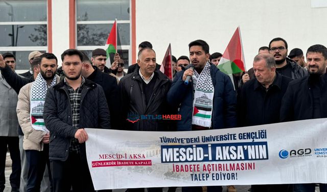Bitlis'te öğrenciler işgal çetesinin Mescid-i Aksa engellemelerini protesto etti