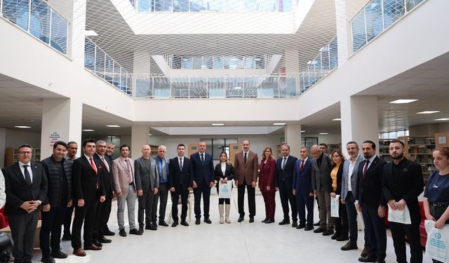 Bitlis Eren Üniversitesi’nde Kütüphane Haftası Etkinliği Düzenlendi