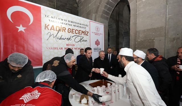 Bitlis'te Kadir Gecesi’nde 6 Bin Kişiye Salep İkram Edildi
