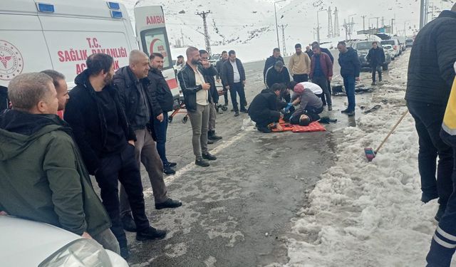 Bitlis’te İki Ayrı Trafik Kazası: 12 Kişi Yaralandı