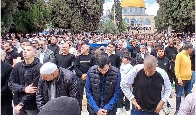 Mescid-i Aksa’da 5 hafta sonra ilk cuma namazı