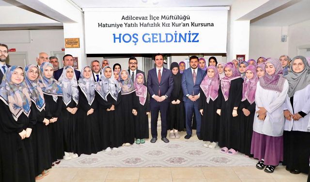Vali Karakaya, Adilcevaz’da Kur’an Kursunu ziyaret etti