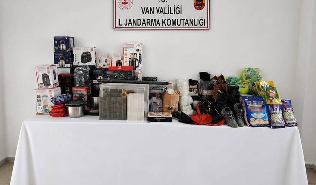 Van’da 21 milyon TL değerinde gümrük kaçağı malzeme ele geçirildi