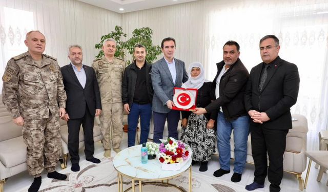 Bitlis'te Anneler Günü'nde Şehit Anneleri Unutulmadı