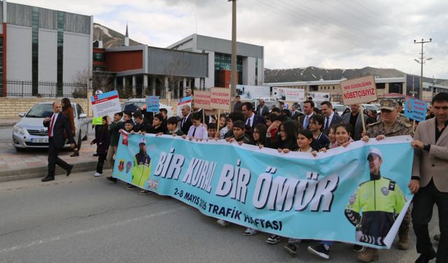 Bitlis’te Trafik Güvenliği Haftası’nda farkındalık etkinliği