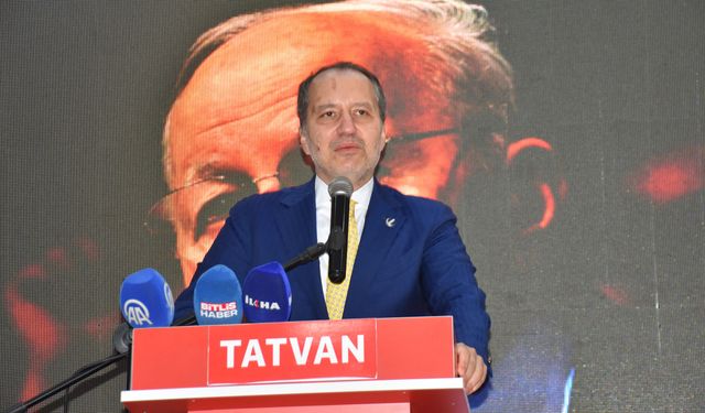 Yeniden Refah Partisi Genel Başkanı Erbakan Bitlis'te Konuştu