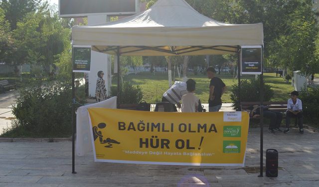 HÜDA PAR Kurtalan'da uyuşturucu problemine dikkat çekti