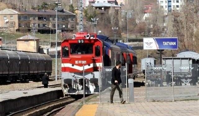 TCDD’den Kritik Uyarı: Demiryolu Hatlarında İlaçlama Yapılacak