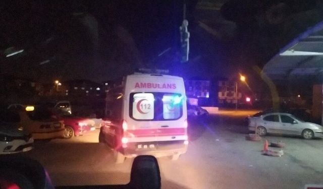 Ağrı'da kaza! Tır motosikletin üzerine devrildi: 1 ölü, 4 yaralı