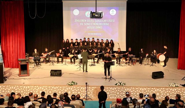 Bitlis’te Sanat Dolu Gece: Konser ve Sergi Büyük Beğeni Topladı