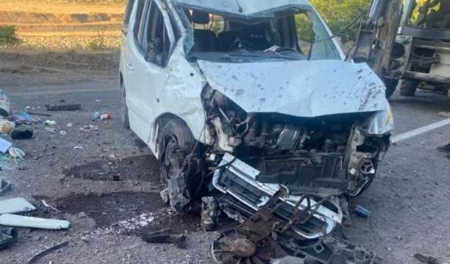 Elazığ'da araç takla attı: 2’si çocuk 5 kişi yaralandı