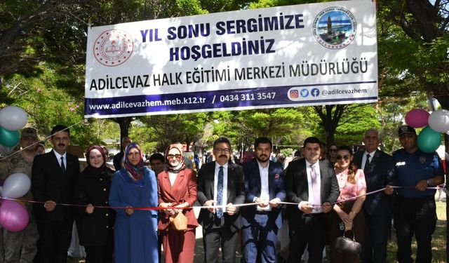 Adilcevaz’da Hayat Boyu Öğrenme Haftası Sergisi Açıldı