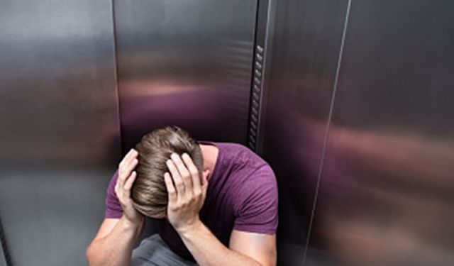 Klostrofobi nedir? Klostrofobi belirtileri nelerdir?