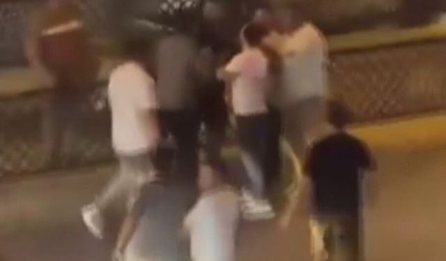 İki Grup Arasında Taşlı Sopalı Kavga: 3'ü Polis 6 Yaralı, 11 Gözaltı