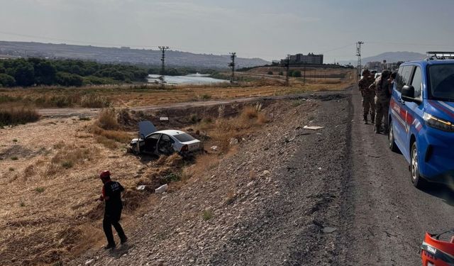 Cizre'de iki otomobil çarpıştı: 2 yaralı