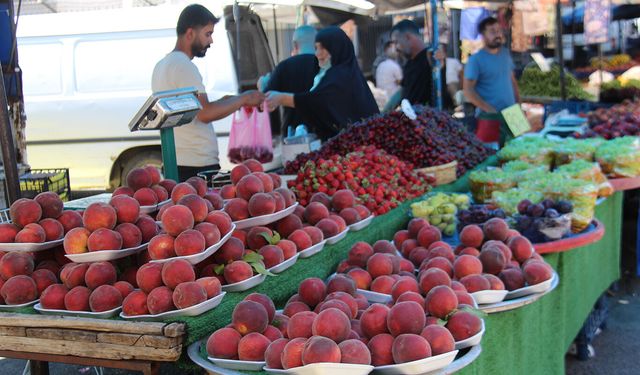 Pazarcı Esnafı Dertli: Fiyatlar Makul, Alım Gücü Düşük