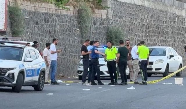 Diyarbakır'da esnaf, müşterisine kurşun yağdırdı: 1 ağır yaralı