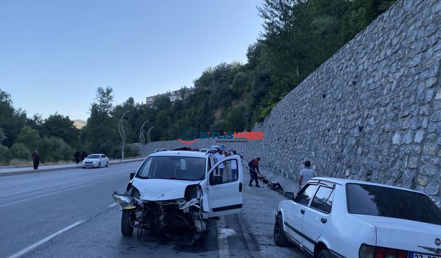 Bitlis'te Zincirleme Trafik Kazası
