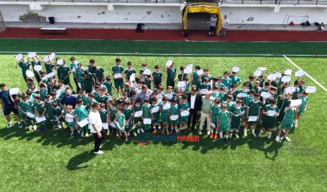 Bitlis Konyaspor Futbol Okulu Sertifika Töreni
