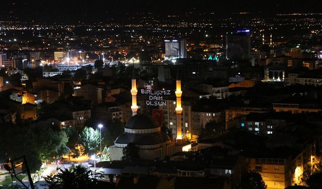 Türkiye genelinde 90 bin camide eş zamanlı selalar okundu
