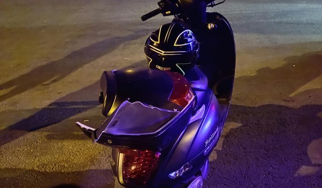 2 motosiklet kafa kafaya çarpıştı: 4 yaralı