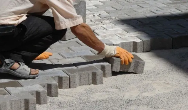 MUTKİ'DE YOL VE DUVAR İŞLERİ YAPTIRILACAKTIR