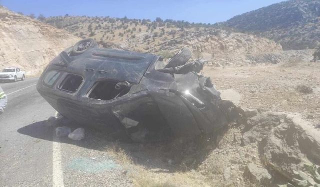 Batman'da kontrolden çıkan araç takla attı: 2 yaralı