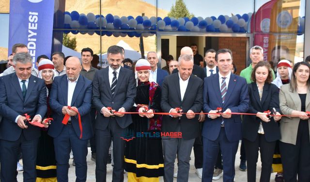 Bitlis Belediyesi Eren Nikah Salonu hizmete açıldı